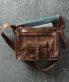 Overlander Bag Leather Man Bags, Vintage Leather Satchel, Leather Computer Bag, Brown Backpacks, Leather Rucksack, Vintage Backpacks, Bags Handmade, Commuter Bag, Leather Satchel Bag