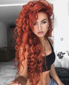 Red Haired Beauty, Ginger Hair Color, Beautiful Red Hair, Long Red Hair, Foto Tips, Redhead Beauty, Productivity Hacks, Red Hair Color, Red Heads