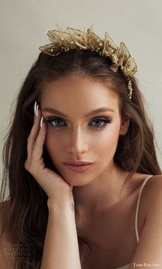 •❋•Photography•❋• Beach Bridal Hair, Tiara Gold, High By The Beach, Hair Accessories Wedding, Beach Bridal, Accessories Wedding, By The Beach, Bridal Headpieces