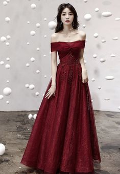 Tulle Ball Gown For Homecoming, Glitter Tulle Evening Dress, Prom Season Glitter Tulle Ball Gown, Floor-length Glitter Tulle Ball Gown For Prom, Elegant Floor-length Glitter Tulle Evening Dress, Elegant Floor-length Evening Dress With Glitter Tulle, Fitted Floor-length Evening Dress In Glitter Tulle, Elegant Glitter Tulle Evening Dress For Formal Events, Sequined Tulle Evening Dress For Prom Season