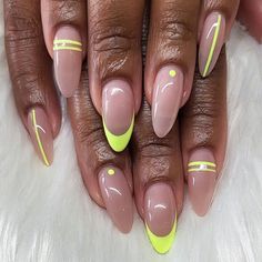 On Trend Nails 2024, Short Almond Nails Designs 2024, Trendy Summer Nail Designs 2024, Colourful Nails For Summer, 2024 Summer Nails Almond, Simple Nail Designs Summer 2024 Almond, Trendy Summer Nails Designs, Cool Simple Nails, Trendy Summer Nails 2024 Almond