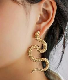 color gold snake earrings Classy Accessories Jewelry, Classy Jewlery, Metal Snake, Long Snake, Free People Jewelry, Snake Jewelry, Snake Earrings, Snake Design, Gold Collar