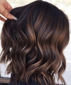 Hair Colour Ideas For Brunettes, Hair Colour Ideas, Cinnamon Hair, Brunette Ombre, Fall Winter Hair Color, Dark Brunette Hair, Brunette Balayage, Beach Wave Hair