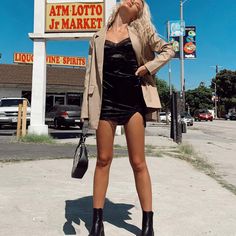 Nwt As Pictured Birthday Vibes, All Black Dresses, Birthday Inspo, Stylish Blazer, Dress Slim, Blazer Beige, Concert Fits, Welcome To The Jungle, Motel Rocks