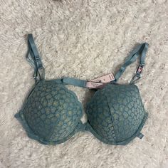 Brand New With Tags And Cute Leopard Print Straps Can Be Crossed (P3) Blue Push-up Bra With Adjustable Straps, Victoria's Secret Push-up Bra With Adjustable Straps, Stretch Underwire Bra In Light Blue, Light Blue Stretch Underwire Bra, Light Blue Push-up Bra, Red Bralette, High Neck Bra, Green Bras, Cute Leopard