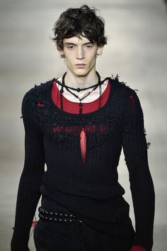 Mens Fashion Dark, Grunge Outfit, Estilo Punk, Ann Demeulemeester, Fashion People, Grunge Outfits, Punk Fashion, Men's Accessories