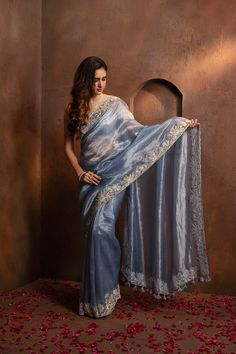 Sareeblouse005 Saree Styles For Teachers Day, Luxury Saree, Wedding Guest Saree, Farewell Sarees School, Blue Tissue Saree, Indian Saree, Organza Saree Blouse Designs, Party Wear Sarees Online, Saree Blouse Styles