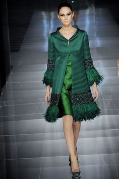 Coat And Skirt, Valentino Fashion, Paris Chic, Valentino Couture, Victoria Secrets, Mode Inspiration, Couture Collection, Green Fashion, Couture Fashion