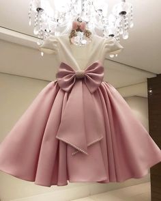 Girls Formal Dresses Kids, Satin Flower Girl Dresses, Projek Menjahit, Evening Dress Long, Kids Frocks Design, Kids Dress Wear, Kids Dress Patterns