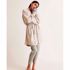 New Skin Cotton Travel Knitwear Valora Robe In Heather Grey (Gray) S Small This Attractive Loungewear Collection Uses The Best Cotton Blend To Create Its Heavenly Soft Ribbed Fabrication. Feminine And Luxurious Robe. Also Can Be Worn As A Sweater. Would Be Perfect For Your Honeymoon Or Vacation! Ribbed Trims Detachable Belt Patch Pocket Fine Knit Raw Edges Flared Sleeves Machine Wash Tasseled Ties 60% Cotton, 40% Polyester Size Small Chest: 38 Inches Waist: 38 Inches Shoulder To Hem: 33.75 Inche Chic Cashmere Sweater Coat For Loungewear, Cozy Cashmere Sweater Coat For Loungewear, Cozy Cashmere Cardigan For Loungewear, Elegant Relaxed Fit Cardigan For Loungewear, Fall Loungewear Sweater Coat With Shawl Collar, Fall Shawl Collar Sweater Coat For Loungewear, Chic Cream Sweater Coat For Loungewear, Elegant Beige Sweater Coat For Loungewear, Beige Cashmere Cardigan For Loungewear