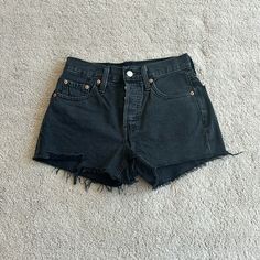 Never Worn Or Washed But I Did Throw Away The Tags. Super Cute Shorts, Just To Small On Me Now. Womens Denim, Levi's 501, Levi Shorts, Denim Shorts Women, Levis 501, Cute Shorts, Me Now, Black Denim Shorts, Jean Shorts