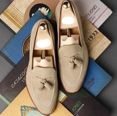 Luxury Wingtip Slip-ons With Leather Sole, Mens Suede Loafers, Handmade Boot, Suede Leather Shoes, Handmade Leather Shoes, Tassel Loafers, Suede Loafers, Leather Tassel, Toe Shoes