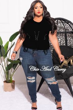 Concert Outfit Plus Size, Lace Up Crop Top, Chic And Curvy, 50 & Fabulous, Plus Size Lace, Concert Outfit, Final Sale, Crop Top, Lace Up