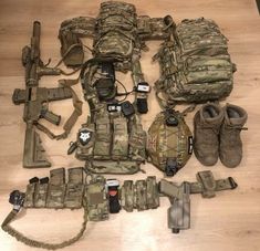 Cool Tactical Gear, Tactical Loadout, Urban Tactical, Tmax Yamaha, Special Forces Gear, Tactical Life, Army Gears, Image Moto, Tactical Accessories