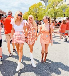 Auburn Game Day Fits, College Rush Week Outfits, Aesthetic Game Day Outfit, Auburn Rush Outfits, Utk Game Outfits, Auburn University Game Day Outfits, Orange Game Day Outfit, Clemson Sorority