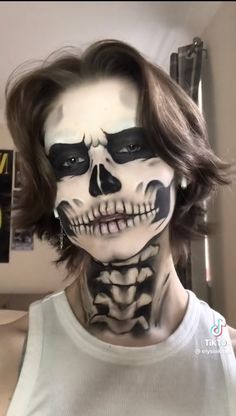 Make Up Halloween Hombre, Makeup Halloween Hombre, Skull Makeup Men, Skull Makeup Ideas, Calavera Makeup, Mens Halloween Makeup, Catrina Makeup, Horror Halloween Costumes, Witty Sayings