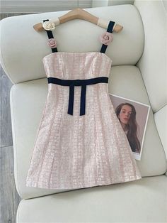 blackpink jennie met gala dress pink tweed mini dress camellia Jennie Met Gala, Tweed Mini Dress, Met Gala Dresses, Pink Tweed, Aesthetic Coquette, Korean Aesthetic, Mini Robes, Korean Dress, Gala Dresses