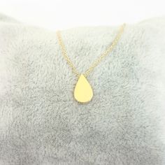 -The tear drop design women jewelry pendant necklace is made with high quality 14K real solid gold. - We recommend you to review our other bracelets and necklaces. We have listed many kinds of beautiful and trendy gold and silver products. You won't regret! https://www.etsy.com/shop/LatikaJewelryShop - This cute, charm, dainty, delicate, elegant, and trendy women jewelry pendant necklace has been artfully designed for timeless yet modern millennial fashion. and you can order in three different c Drop Necklace With Clavicle Chain As Gift, Dainty Yellow Gold Drop Necklace As Gift, Rose Gold Necklace For Gift, Hypoallergenic Gold Charm Necklaces For Birthday Gift, Hypoallergenic Gold Charm Necklaces For Birthday, Hypoallergenic Gold Charm Necklace For Birthday, Gold Teardrop Necklace For Anniversary, 14k Gold Drop Necklace With Clavicle Chain As Gift, 14k Yellow Gold Drop Necklace For Gift