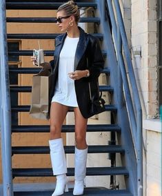 Haley Bieber Street Style, Haley Bieber Style, Hailey Baldwin Outfits, Haley Bieber, Uk Street Style, Minimal Street Style, Celeb Style, Hailey Baldwin