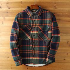 Men's Plaid Jacket - Fleece Warm Coat, Weight :1.12KG, It's Heavy Plaid Jacket Coat for Men Outdoor Wear. Classic Flannel Plaid Long Sleeve Shirt Jacket Coat, Great Matching Jeans or Casual Pants. Size Length Bust Shoulder cm inch cm inch cm inch S 73 28.74 108 42.52 47 18.50 M 74 29.13 112 44.09 48 18.90 L 75 29.53 116 45.67 49 19.29 XL 76 29.92 120 47.24 50 19.69 2XL 77 30.31 124 48.82 51 20.08 Husband Clothes, Thick Jacket, Mens Outdoor Clothing, Concept Clothing, Mens Trendy Outfits, Mens Casual Dress Outfits, Men Stylish Dress, Mens Flannel, Stylish Mens Outfits