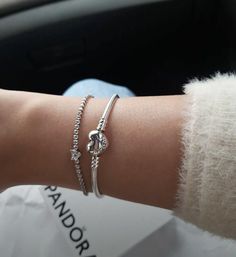 Clothes Feminine, Christmas Wish List Ideas, Wish List Ideas, Ideas Birthday Gift, Girly Christmas Gifts, Stockholm Stil, Jewelry Stack, Pandora Bracelet Designs, Girly Christmas