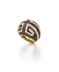 Brilliant-cut diamonds, red enamel, 18K gold, and platinum Scroll Ring also available in black or white enamel Dome Rings, David Webb, Ancient Jewelry, Domed Ring, White Enamel, Jewelry Lover, Gold Details, Book Gifts, Brilliant Cut Diamond