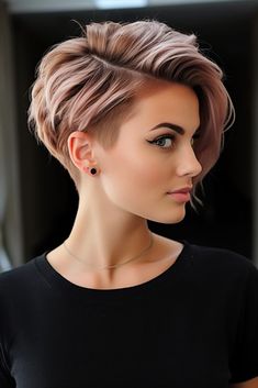 Pixie Haircut Thick Straight Hair, Shaved Sideburns Women, Κούρεμα Bob, Longer Pixie Haircut, Long Pixie Cuts, Long Pixie