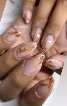 Coffee Aesthetic Nails, Copper Marble Nails, Boho Nail Ideas Almond, Chocolate Marble Nails, Coffee Marble Nails, Autumn Marble Nails, Nude Color Nails With Design, Marble Brown Nails, Marble Fall Nails