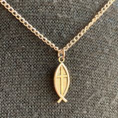 Christian Fish Necklace, Christian Jewellery, Christian Couples, Fish Jewelry, Christian Necklace, Fish Necklace, Jewelry Simple, Couple Jewelry, Christian Jewelry