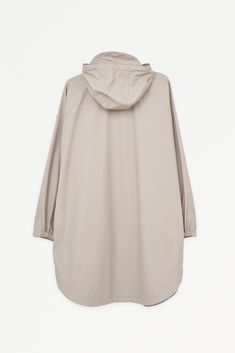 Tantä - Chubasquero Impermeable mujer. Poncho o capa de lluvia unisex con costuras y cremallera selladas. Color gris piedra. Waterproof Poncho, Rain Mac, German Outfit, Rain Cape, Waterproof Rain Jacket, Spin Cycle