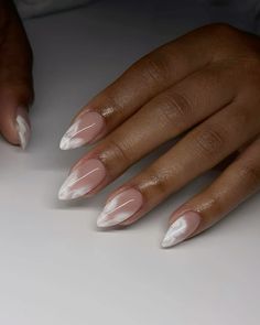 White Nail Designs Almond, Classy Almond Nails Short, White Nail Inspiration, Vibe Nails, Nail Art Mariage, Classy Almond Nails, Nail Collection, Acrylic Toe Nails, Red Acrylic Nails