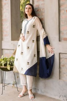 Shop for Vaani Beswal Ivory Handwoven Malai Chanderi Paro Embroidered A-line Kurta Pant Set for Women Online at Aza Fashions A Line Kurta, Sewing Embroidery Designs, Applique Embroidery, Kurta With Pants, Suit Designs, Fashion App, Ribbon Embroidery, Pant Set, Color Ivory