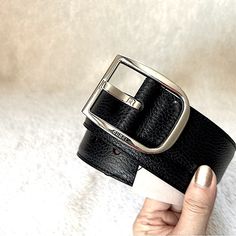 Classic Leather Belt From Gucci Black Leather Belt Silver Buckle Hardware Unisex Size: 85. Applicable Measurement Approximately 31.5in-35.4in. Gucci Black Belt Buckles With Removable Belt, Modern Gucci Leather Belt Buckles, Gucci Designer Belt Buckles For Business, Gucci Leather Belt Buckle With Removable Belt, Elegant Black Gucci Belt Buckles, Luxury Gucci Belt Buckles, Luxury Gucci Leather Belt, Designer Gucci Belt Buckles In Black, Classic Black Gucci Belt Buckles