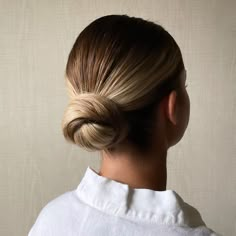 Wedding bride bridal hair bride makeup bun inspo save inspiration sleek bun hailey Bieber bun wedding hair wedding photos dream wedding hairstyles hairstylist river north chicago illinois blonde highlights updo twisted bun Hailey Bieber Bun, Moh Hair, Blonde Bridal Hair, Sleek Bun Hairstyles, River North Chicago, Guest Hairstyles, Event Hairstyles, Hear Style