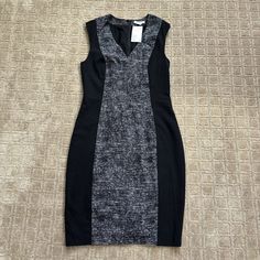 Nwt H&M Bodycon Sheath Dress Sleeveless Lbd V Neck Size 8 New With Tags. No Flaws. Super Flattering Dress. V-Neck. Sleeveless. Zipper On Backside. Shoulder To Bottom Hem: 37 Inches Armpit To Armpit: 17 1/2 Inches Tags: Lbd, Wedding, Funeral, Career, Boss, Workwear Sleeveless Gray Bodycon Dress, H&m Black Sleeveless Dress, Fitted Gray Sleeveless Knee-length Dress, H&m Sleeveless Bodycon Dress, H&m Mini Dress For Workwear, Gray Stretch Dresses For Work, Flattering Dress, Flattering Dresses, Size 8 Dress