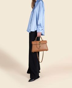 Stance Bag - Pecan – Cafuné Summer Handbag, Black Textures, Work Bag, Satchel Bag, Satchel Bags, Cow Leather, All Seasons, Luxury Bags, New Color