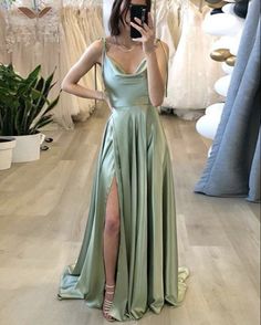 Green Long Prom Dress, Simple Evening Dress, Formal Dresses Graduation, Prom Dresses Simple, Spaghetti Strap Prom Dress, Long Prom Dresses, Dresses Elegant, Linnet, Satin Maxi Dress