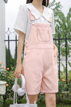 Daisy Chain Short Overalls (2 Colors) – Megoosta Fashion Pastel Kidcore Outfits, Pastel Overalls, Overalls Aesthetic, Kawaii Kidcore, Vtuber Design, Sweet Aesthetic, Pink Overalls, Pastel Kawaii, Short Overalls