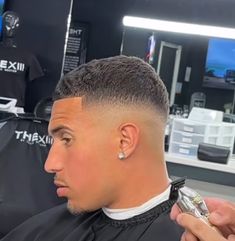 Crew Cut Hair, Short Hair For Boys, Low Taper Fade, Low Taper, Burst Fade, Men's Hairstyle, Mens Haircuts, Taper Fade, Mens Haircuts Fade