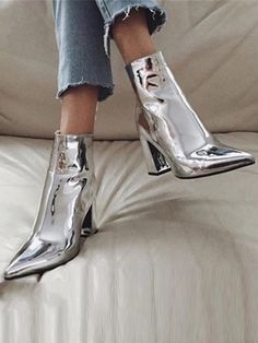 Pointed-Toe Shiny Split-Joint Boots Pumps SILVER-36 Sepatu Pump, Pointed Ankle Boots, Dr Shoes, Zipper Heels, Street Style Trends, Zipper Boots, Winter Trends, Martin Boots, Boot Pumps