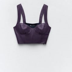 Share Crop Top With Sweetheart Neckline And Straps. Side Hidden In-Seam Zip Closure. Color Purple | 8874/322 Crop Top Purple, Leather Crop Top, Going Out Tops, Zara Tops, Sweetheart Neckline, Color Purple, Going Out, Sports Bra, Crop Top