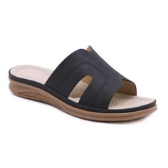 Walk with comfort and style in our Siketu Off the Coast Cushioned Flat Sandals. The perfect blend of fashion and practicality, these sandals provide cushioned support for your feet while boasting a trendy coastal look. Available in apricot, add a touch of whimsy to your summer wardrobe. Cheers to happy feet! 0.98'' heel Slip-on PU upper Synthetic Arch support footbed™ Cushioned Insole™ Anti-skid rubber sole Reindeer Headband, Daily Dress, Dress Jewelry, The Coast, Accessories Necklace, Arch Support, Summer Wardrobe, Flat Sandals, Black Sandals