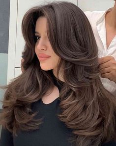 Chocolate Brown Long Straight Curtain Bangs Haircuts For Long Hair With Layers, Layered Haircuts For Medium Hair, Textured Bob, Hairstyles For Layered Hair, Haircuts For Wavy Hair, Hair Done, Haircuts For Medium Hair, Haircuts Straight Hair, Long Layered Hair