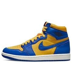 The Air Jordan 1 Retro High OG 'Reverse Laney' is a stylish sneaker for adults. It features a unique yellow leather base with a white midsole and a royal blue rubber outsole. This sneaker is inspired by the 2013 'Laney' version, but with a reverse colorway. It's perfect for everyday wear or for a night out on the town. The Air Jordan 1 series has been a classic since its release in 1985 and this version is sure to be a hit. (AJ1/SNKR/Women's/Non-Slip/High Top/Basketball/Wear-resistant) Logo Wings, Jordan Model, Jordan 11 Retro Low, Womens Air Jordans, Air Jordan 5 Retro, Jordan 1 High Og, Black Fire, Air Jordan 1 Retro High Og, Nike Dunk High