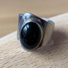 Beautiful Vintage Ring , With A Nice Sleek Design And Large Onyx Cabochon Stone ,In Good Pre Lowed Condition , Hallmarked . The Ring Is Just , Gorgeous, Very Sturdy Made, Sleek Design That Can Go From Day / Office Wear To A Party And Also Perfect For Everyday Wear Because It Wont Snag On Anything! Matching Black Onyx Earrings Are Listed Separately In My Shop. Beautiful Rings Vintage, Black Onyx Earrings, Onyx Earrings, Black Onyx Ring, Onyx Ring, Vintage Ring, Office Wear, Womens Jewelry Rings, Matching Earrings