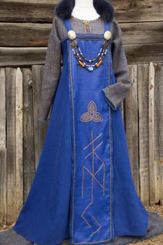 Medieval Style Dresses For Festivals, Bohemian Medieval Dress For Larp And Festivals, Bohemian Dresses For Larp, Bohemian Medieval Dress For Festival, Viking Style Medieval Dress For Festivals, Bohemian Medieval Dress For Medieval Festivals, Bohemian Medieval Dress For Costume Festivals, Bohemian Dresses For Larp And Medieval Festivals, Viking Costume Dress For Medieval Festivals