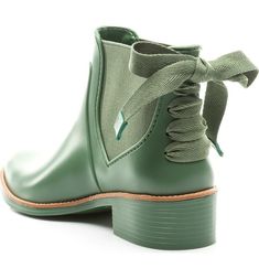 #Swag, #come rain Rain Boots Women, Shoe Wardrobe, Rain Boot, Pretty Shoes, Shoe Lover, Suho