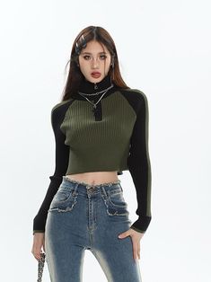 Size(cm) Length Bust Sleeve S 37 78 64 M 38 82 65 L 39 86 66 Size: S M L Fabric: other Color classification: black green gray Listed Year/Season: Spring 2023 Sleeve length: long sleeve Length: short Zip Up Turtleneck, Turtleneck Long Sleeve, Spring 2023, Green Tops, Runway Models, Cropped Sweater, Black Green, Season Spring, Sweater Top