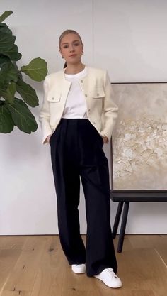 Womens Blazer Vest Outfit, Cream Tweed Jacket Outfit, Business Meeting Attire, White Tweed Jacket Outfit, Professional Work Clothes, Lydia Tomlinson, Tweed Jacket Outfit, Fall Jackets Outfit, Clothes Business