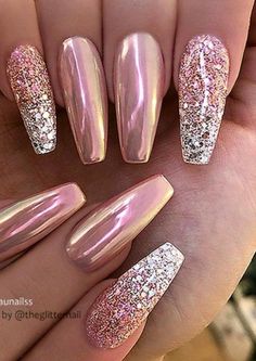 Chrome Nail Art, Chrome Nails Designs, Gold Nail, Her Nails, Rose Gold Nails, Pretty Nail Art Designs, Sparkle Nails, Metallic Nails, Nail Designs Glitter